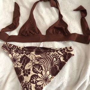 Victoria’s Secret bikini